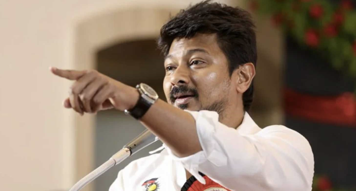 “விஜய்யை காவல்துறையினரே ‘வெற்று முதல்வர்’ என நினைக்கிறார்களா?” - உதயநிதி ஸ்டாலின் கேள்வி!